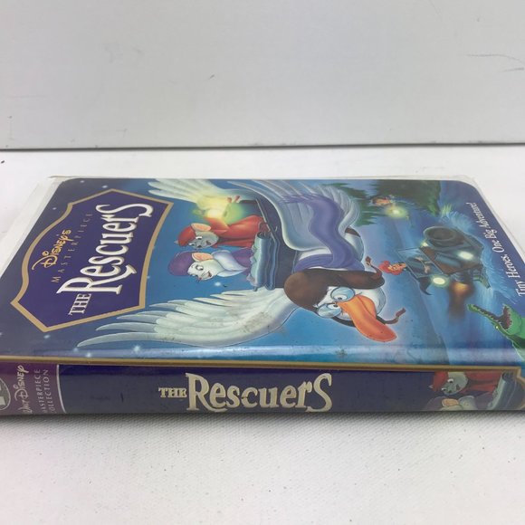 VHS Disney The Rescuers Clamshell Movie Animated Seagull Mice - Picture 3 of 5